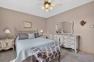 12902 W Beaver Lake Dr, Homer Glen, IL 60491 - Photo 22