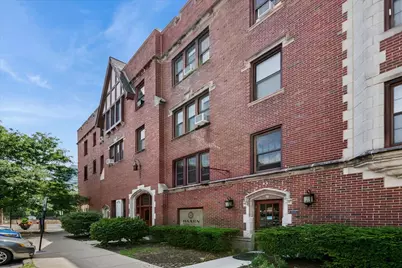 1103 Holly Court #206, Oak Park, IL 60301 - Photo 1