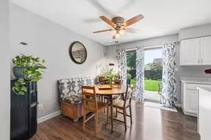 531 W Oak St, Coal City, IL 60416 - Photo 10