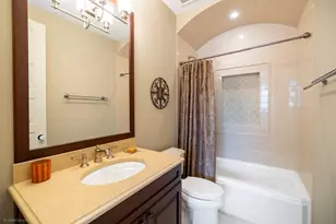 265 S Kenilworth Ave, Elmhurst, IL 60126 - Photo 40