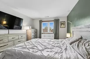 10704 Kilpatrick Ave, Oak Lawn, IL 60453 - Photo 12