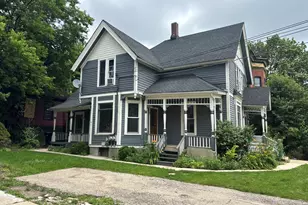 318 North St, Elgin, IL 60120 - Photo 2