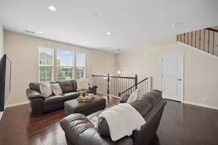 2116 Saipan Dr, Glenview, IL 60026 - Photo 4