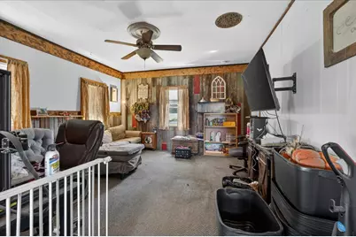 10112 E High Road, Stillman Valley, IL 61084 - Photo 10