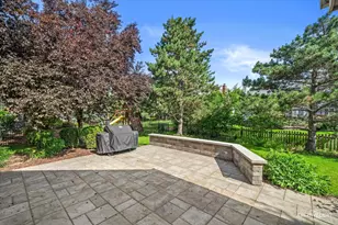 3811 Sunburst Ln, Naperville, IL 60564 - Photo 36