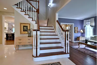 155 S Chandler Avenue, Elmhurst, IL 60126 - Photo 2