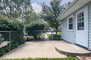 4 Woodruff Dr, Bloomington, IL 61701 - Photo 34