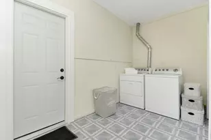 4 Woodruff Dr, Bloomington, IL 61701 - Photo 30