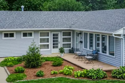 4 Woodruff Drive, Bloomington, IL 61701 - Photo 2