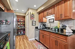 2225 Daffodil Dr, Crest Hill, IL 60403 - Photo 6