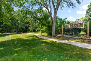 1 Oak Creek Rd, Rolling Meadows, IL 60008 - Photo 38