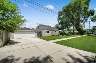 1446 Everett Ave, Des Plaines, IL 60018 - Photo 2