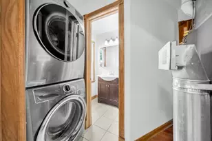 1446 Everett Ave, Des Plaines, IL 60018 - Photo 14