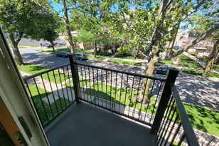 7411 N Claremont Ave, Chicago, IL 60645 - Photo 16