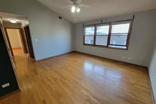 7411 N Claremont Ave, Chicago, IL 60645 - Photo 2