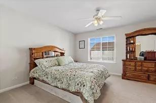 1333 New Haven Dr, Cary, IL 60013 - Photo 12