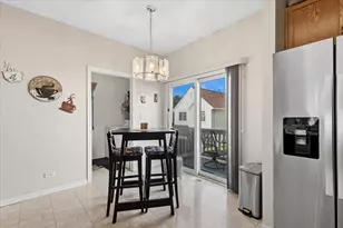 1333 New Haven Dr, Cary, IL 60013 - Photo 8