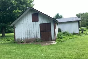 12509 Farm School Rd, Durand, IL 61024 - Photo 10