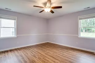 7420 Gladiola Ave, Hanover Park, IL 60133 - Photo 10