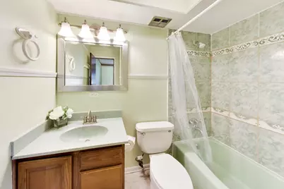 7420 Gladiola Avenue, Hanover Park, IL 60133 - Photo 10