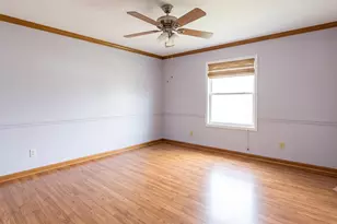 7420 Gladiola Ave, Hanover Park, IL 60133 - Photo 8