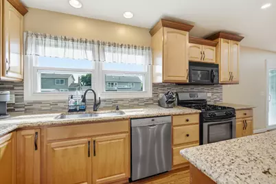 953 Moccasin Court, Carol Stream, IL 60188 - Photo 8
