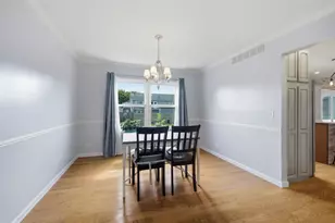 953 Moccasin Ct, Carol Stream, IL 60188 - Photo 6