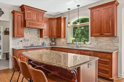 1160 Midwest Lane, Wheaton, IL 60189 - Photo 12