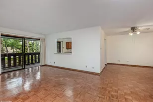 8127 Chestnut Dr, Palos Hills, IL 60465 - Photo 8
