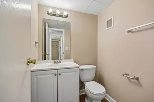 5403 Chateau Dr, Rolling Meadows, IL 60008 - Photo 8