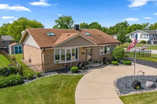 7297 173rd Pl, Tinley Park, IL 60477 - Photo 2