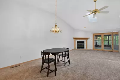 6207 Carriage Green Way #0, Rockford, IL 61108 - Photo 10