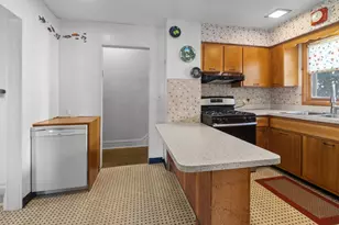 370 Lincoln Ave, Woodstock, IL 60098 - Photo 16