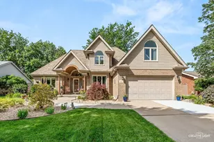 1011 Erins Glen Dr, Joliet, IL 60431 - Photo 2