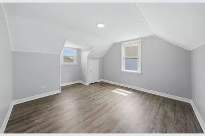 8720 S Richmond Avenue, Evergreen Park, IL 60805 - Photo 16