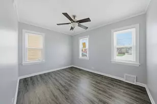 8720 S Richmond Ave, Evergreen Park, IL 60805 - Photo 14