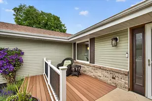 864 Campton Dr, Rockford, IL 61102 - Photo 10
