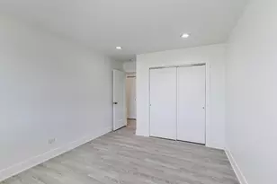7250 N Western Ave, Chicago, IL 60645 - Photo 14