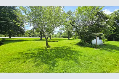 2769 Old 51 Road, Sandoval, IL 62882 - Photo 12