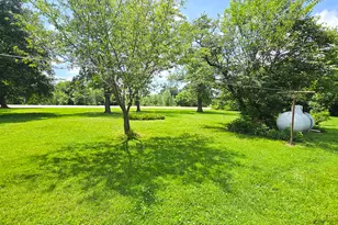 2769 Old 51 Rd, Sandoval, IL 62882 - Photo 12