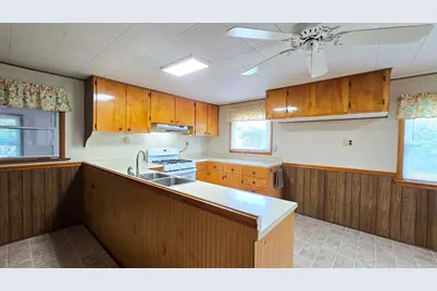 2769 Old 51 Road, Sandoval, IL 62882 - Photo 24