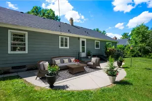316 S Elmwood Dr, Aurora, IL 60506 - Photo 48