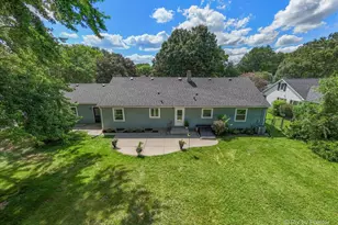 316 S Elmwood Dr, Aurora, IL 60506 - Photo 54