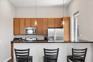 3920 N Sheridan Rd, Chicago, IL 60613 - Photo 14
