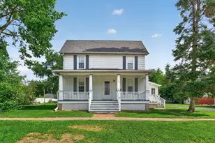 121 W 6th St, Byron, IL 61010 - Photo 2