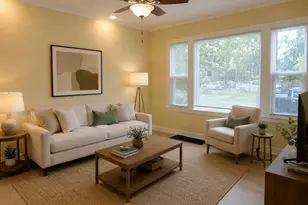 748 E 69th Pl, Chicago, IL 60637 - Photo 2