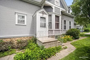 334 Arbor Ave, West Chicago, IL 60185 - Photo 2