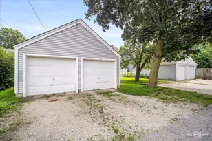 334 Arbor Ave, West Chicago, IL 60185 - Photo 12