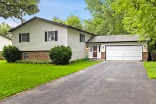 9513 Ballard Rd, Crystal Lake, IL 60014 - Photo 1