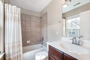 1254 Evergreen Ave, Des Plaines, IL 60016 - Photo 10